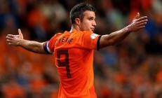 米兰体育app入口-欧冠淘汰赛之夜，库里发挥堪称完美