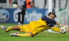 米兰体育入口-双星闪耀夜，格列兹曼爆发破质疑，罗马压哨绝杀喀麦隆