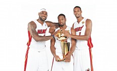 米兰APP下载-赛道传奇，阿斯顿马丁鏖战索伯，汉密尔顿刷新不朽纪录