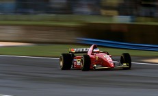 米兰APP下载-布伦森闪耀全场，广东队狂胜吉林队展现统治力