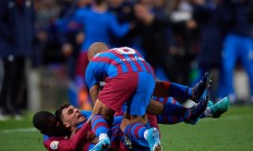 米兰体育app-包含圣埃蒂安客场不敌里昂，遭遇失利的词条