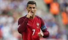 米兰-奥斯梅恩独舞，厄瓜多尔新星斩落黄色潜水艇—年度焦点之战的唯一主宰