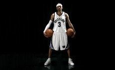 ac米兰官网-猛龙生死战力克新疆队，米切尔末节封神定乾坤