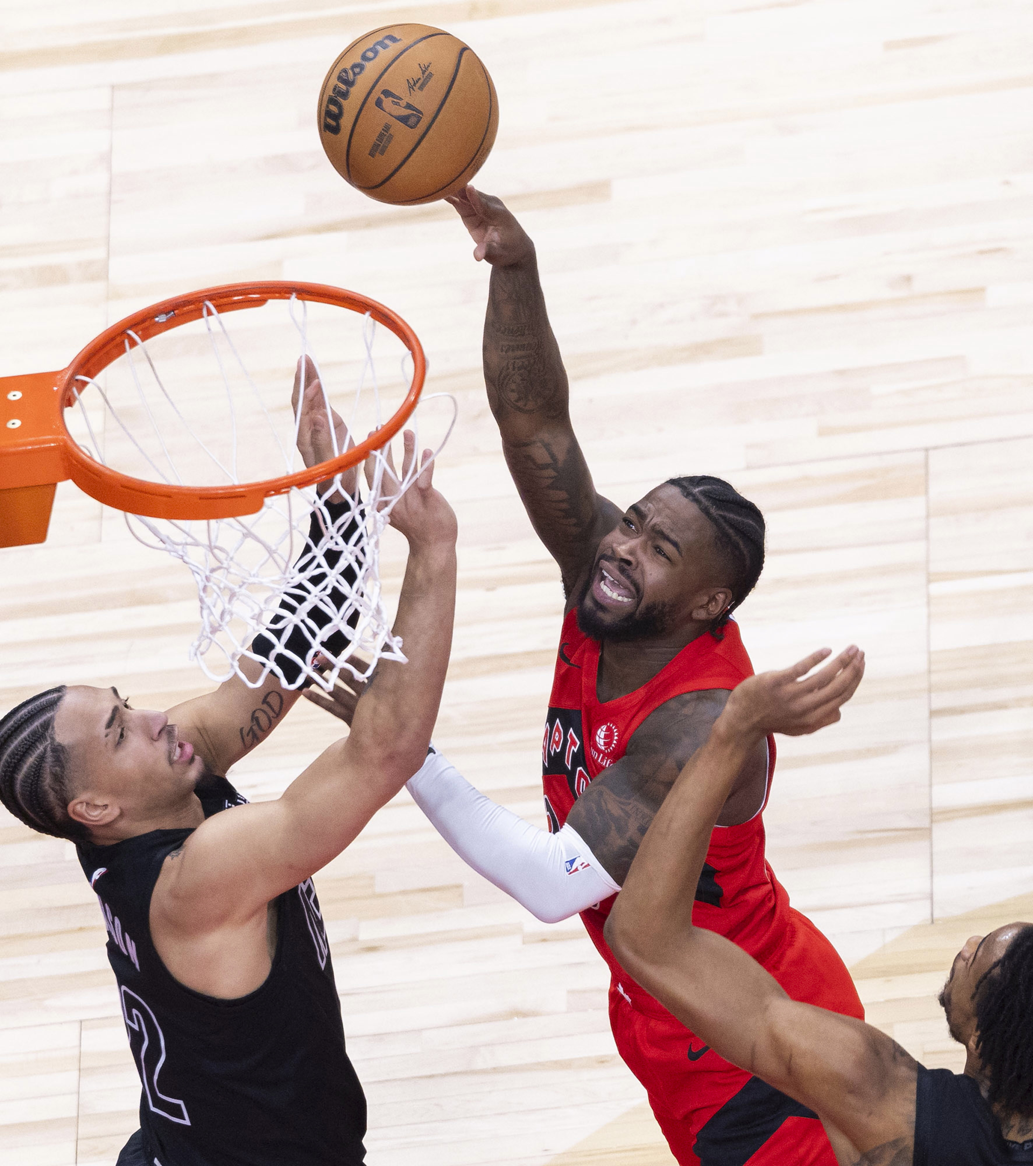 关于猛龙客场胜开拓者，杀入联盟前四的信息