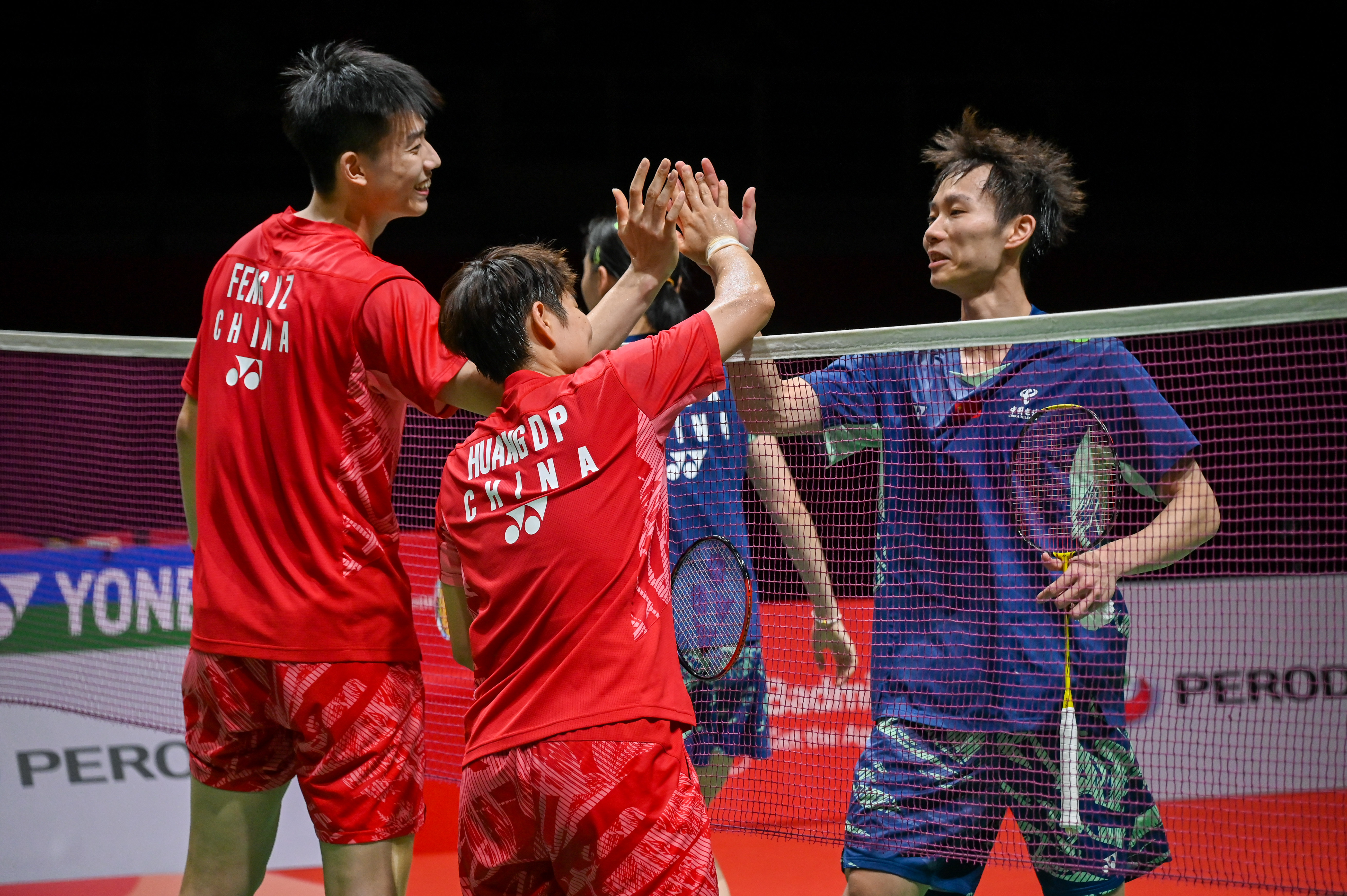 关于马来西亚队险胜中国队，安赛龙统治全场的信息