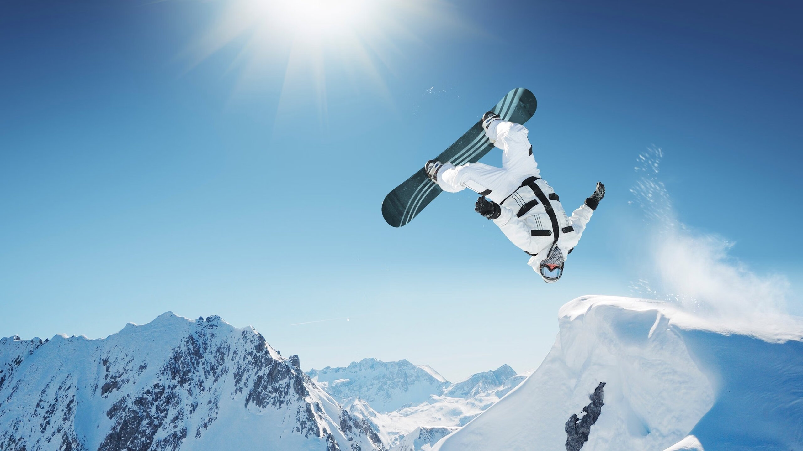 德约科维奇,从蒙特卡洛横扫到年终加冕,一位王者的无解赛季